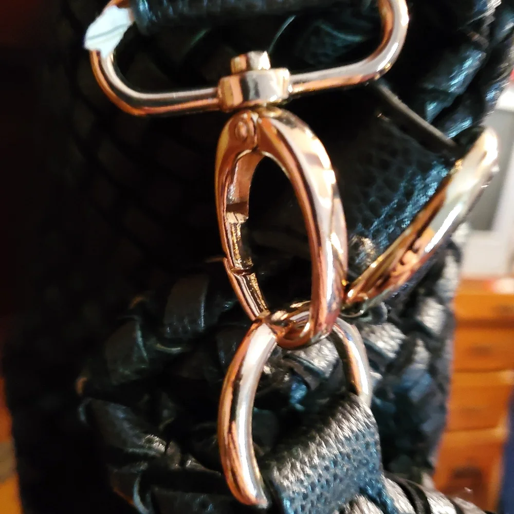 Breezy Couture Woven Black Shoulder Bag